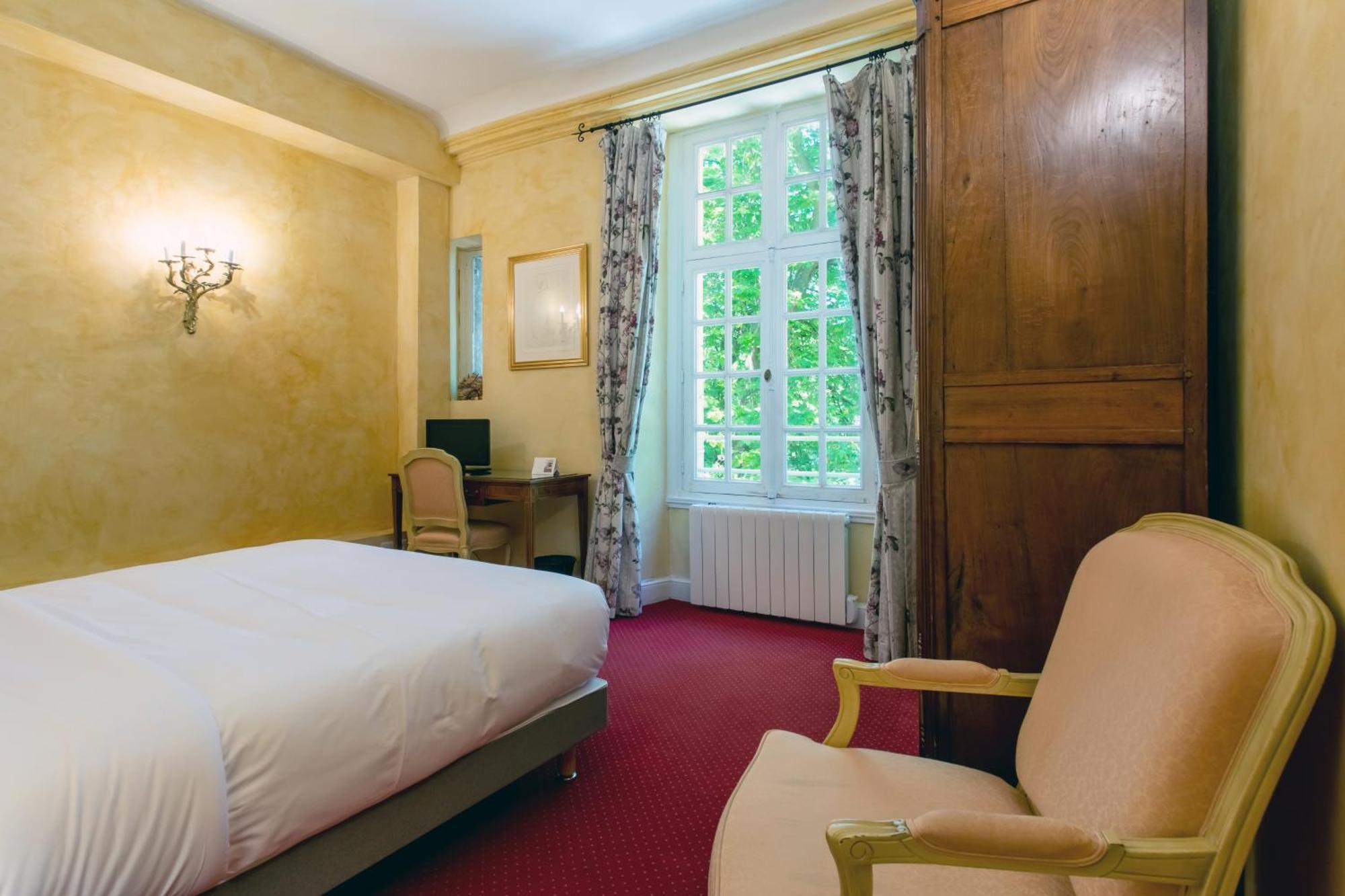 Chateau De Razay Cere-la-Ronde Luaran gambar